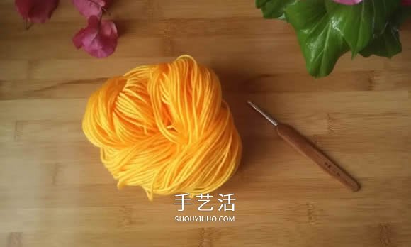 手工钩针编织单色花朵坐垫/杯垫的方法图解(图1)