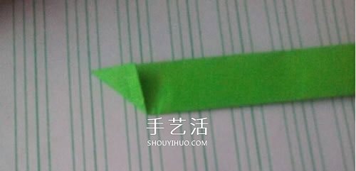 纸戒指的折法图解教程 折纸戒指简单又可爱(图4)