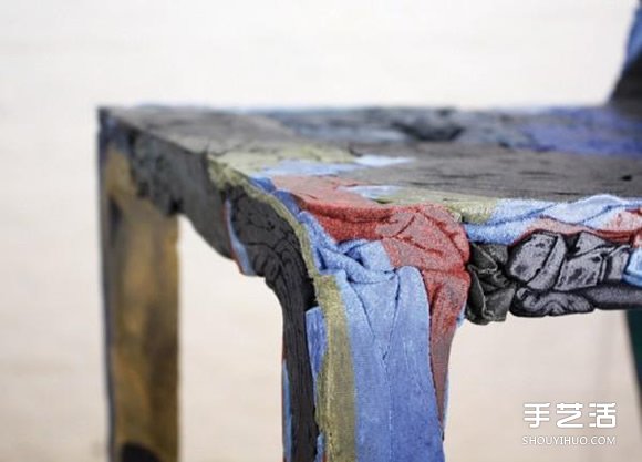 利用旧衣服制作椅子 用淘汰衣服做的椅子图片(图2)