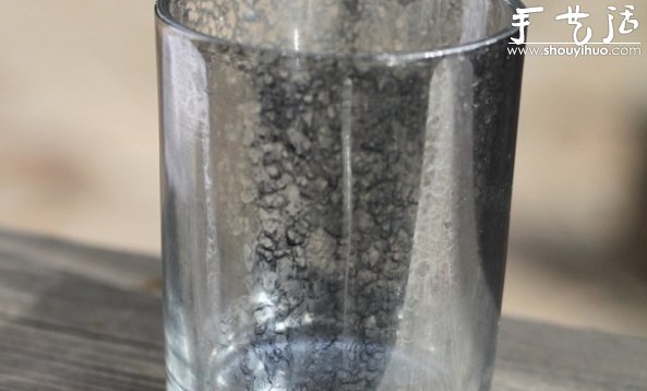 玻璃杯美化教程：在玻璃杯表面喷出星云图案!(图4)