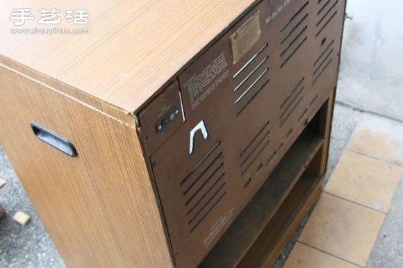 旧电视手工DIY改造怀旧鱼缸水族箱图解教程(图14) 旧电视手工DIY改造怀旧鱼缸水族箱图解教程(图14)