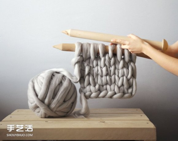 超厚羊毛线织出的针织品 格外的具有温暖感(图3)