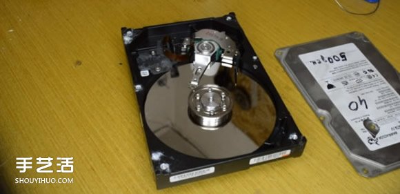 小发明：用硬盘碟片和光盘制作反重力小玩具(图2)