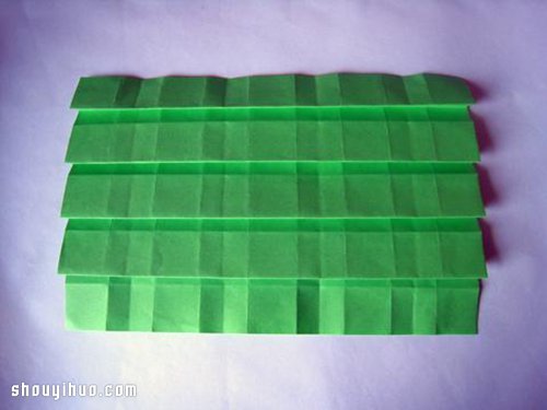 一张纸折纸立体圣诞树手工DIY制作图解教程(图5)