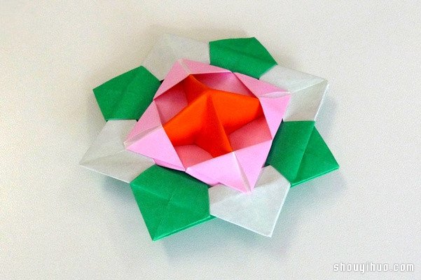 纸陀螺的制作方法 纸陀螺的折法图解教程(图2)