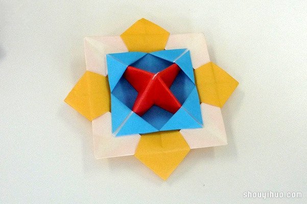 纸陀螺的制作方法 纸陀螺的折法图解教程(图5)