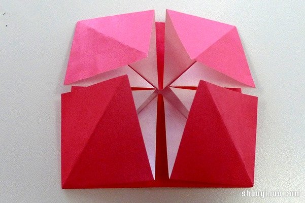 纸陀螺的制作方法 纸陀螺的折法图解教程(图9)