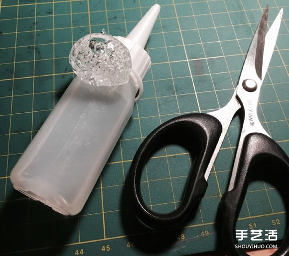 干掉的胶水手工制作戒指 超有创意的变废为宝(图2)