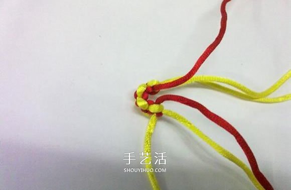 心形同心结怎么编图解 情人节爱心的编织方法(图5)