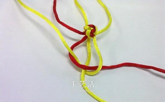 心形同心结怎么编图解 情人节爱心的编织方法(图8)