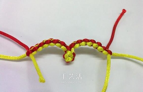 心形同心结怎么编图解 情人节爱心的编织方法(图9)