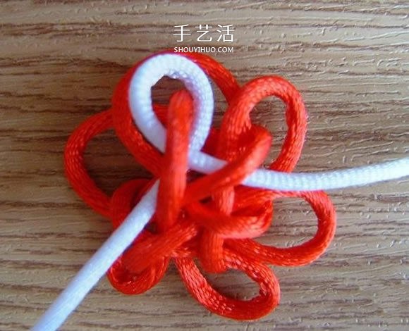 中国结之团锦结滚边法编织小花饰品的方法(图2)