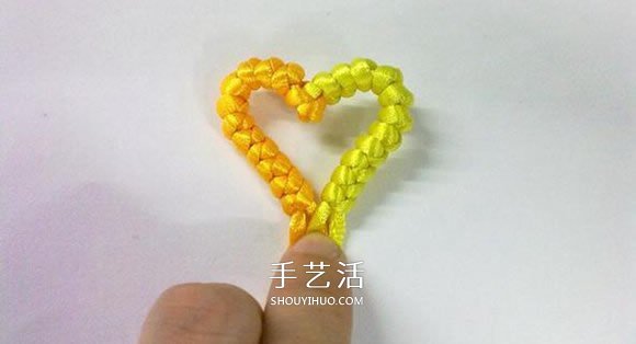 心形同心结怎么编图解 情人节爱心的编织方法(图19)