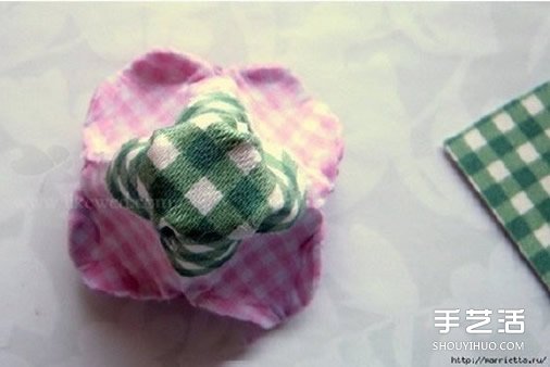 蛋托玫瑰花装饰手工制作 即使婚礼上都可以用(图6)