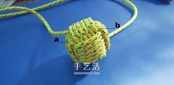 绳子编织球体的方法 怎么用绳编圆球小挂件(图2)