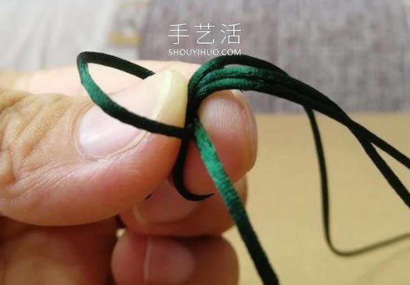 桃花结手链编法图解教程从头到尾(图7)