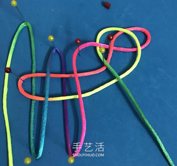 蝴蝶结的编法步骤图解教程(图4)