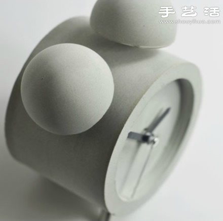 DIY充满现代工业气息的混凝土闹钟(图2)