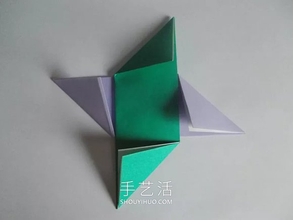 儿童手工折纸手牌玩具的折法图解教程(图4)
