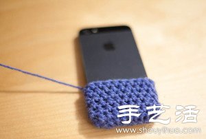 毛线+钩针 手工制作小黄人手机套(图1) 毛线+钩针 手工制作小黄人手机套(图1)
