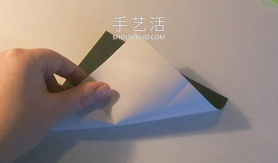 简单折纸立体圣诞树的折法详细步骤图(图5) 简单折纸立体圣诞树的折法详细步骤图(图5)