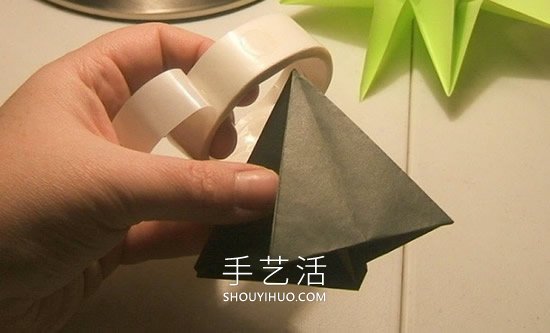 简单折纸立体圣诞树的折法详细步骤图(图14) 简单折纸立体圣诞树的折法详细步骤图(图14)