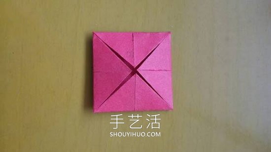 婴儿小衣裤折叠方法教程(图4) 婴儿小衣裤折叠方法教程(图4)