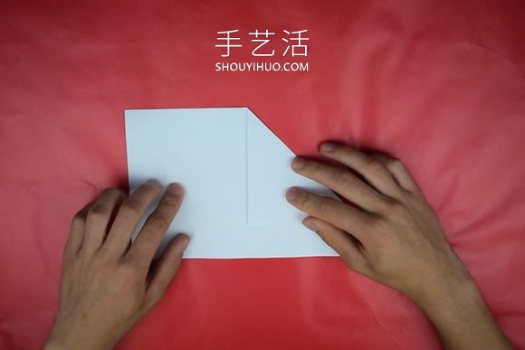 打扫卫生时戴头上！简单三角形帽子的折法(图5)