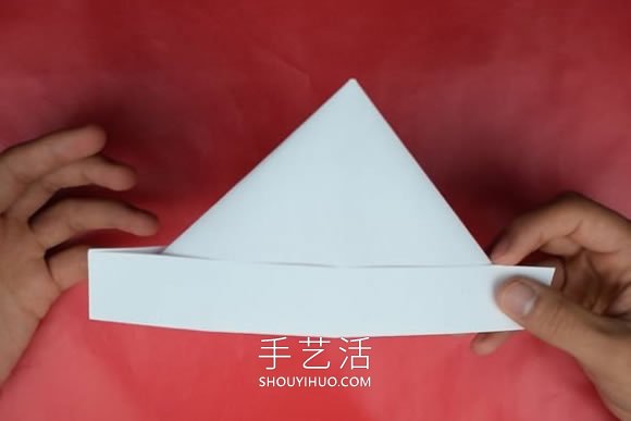 打扫卫生时戴头上！简单三角形帽子的折法(图8)