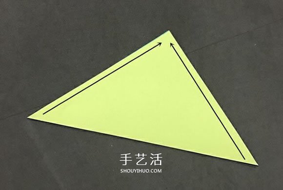 儿童简单折纸小金鱼的折法图解(图2)
