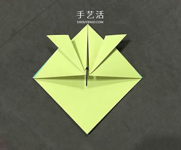 儿童简单折纸小金鱼的折法图解(图5)