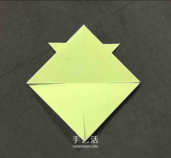 儿童简单折纸小金鱼的折法图解(图6)