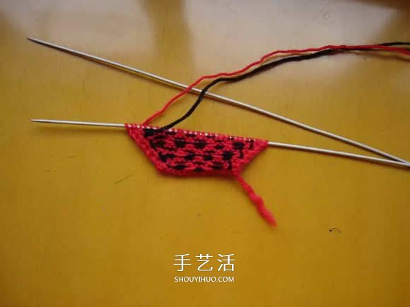 保暖拖鞋的编织方法 冬天穿拖鞋的做法图解(图2) 保暖拖鞋的编织方法 冬天穿拖鞋的做法图解(图2)