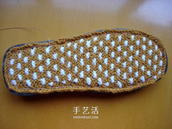 保暖拖鞋的编织方法 冬天穿拖鞋的做法图解(图13) 保暖拖鞋的编织方法 冬天穿拖鞋的做法图解(图13)