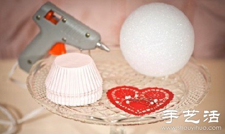 蛋糕杯变废为宝 手工DIY漂亮纸花花球(图3)