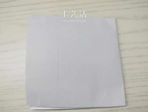 幼儿园简单折纸教程 可爱小飞碟的折法图解(图1)