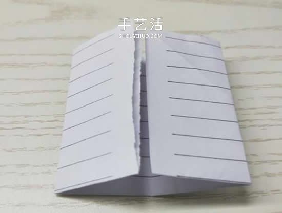 幼儿园折纸教程：最简单纸钱包的折法图解(图3)