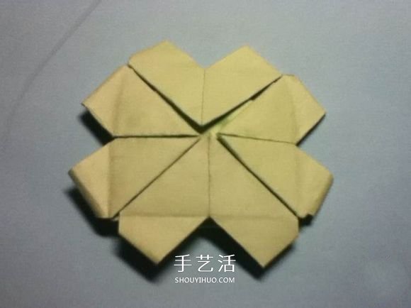 折叠四个爱心 组合成代表幸运的四叶草图解(图18)