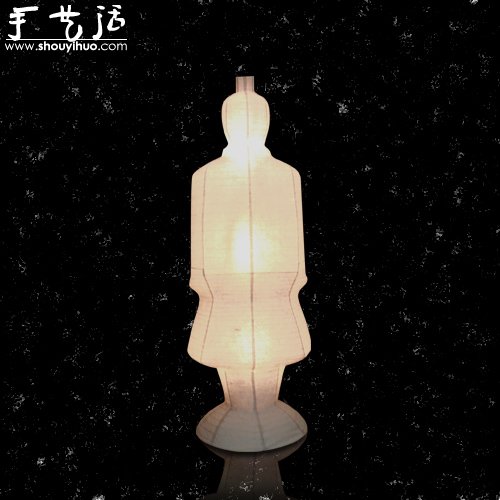 纸张制作的兵马俑和木乃伊灯饰(图1)