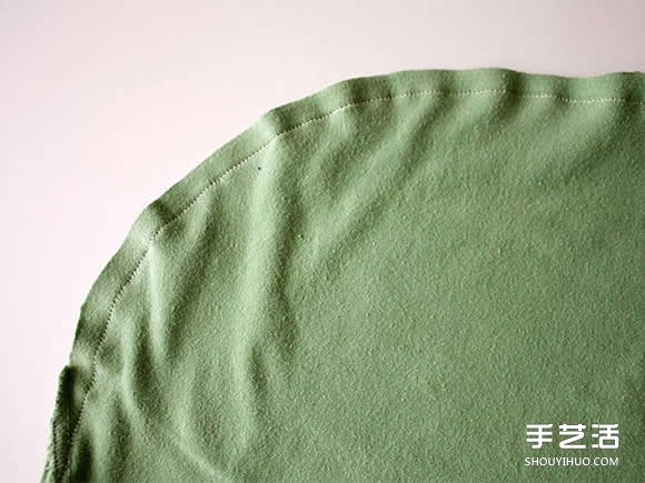 旧T恤改造网眼袋的方法 DIY网眼袋制作教程(图2)