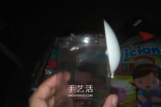 自制母亲节礼物莲花灯的方法 环保又美丽！(图3)
