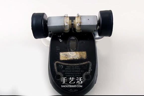 旧鼠标手工制作电动玩具车的教程(图6)