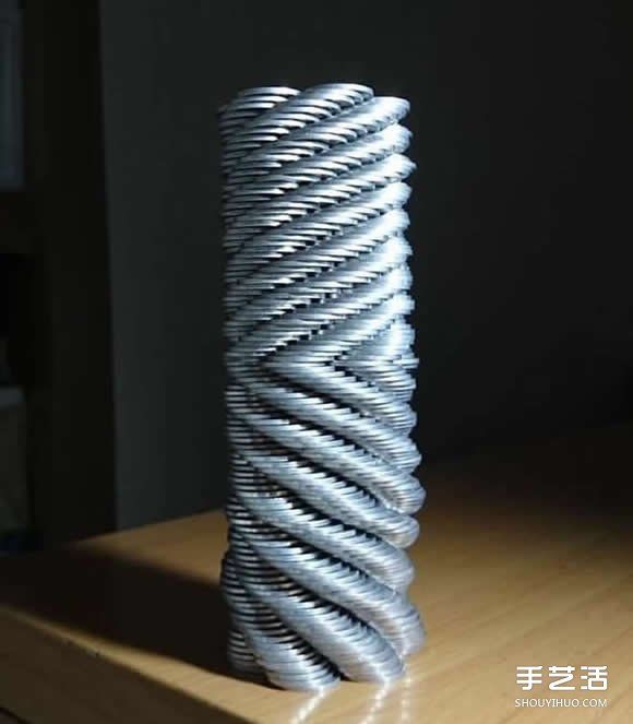 高难度平衡游戏 平衡高手用硬币挑战堆叠极限(图4)