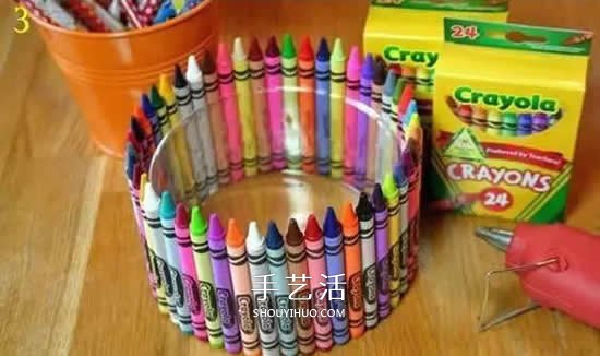 幼儿手工笔筒的做法 蜡笔笔管废物利用DIY笔筒(图2)
