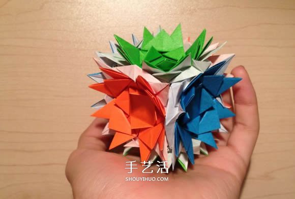 立体组合刺球的折法 带刺花球的折纸图解(图2) 立体组合刺球的折法 带刺花球的折纸图解(图2)
