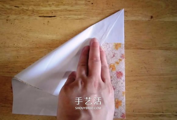 端午节手工制作 折纸粽子的折法详细步骤图(图17) 端午节手工制作 折纸粽子的折法详细步骤图(图17)