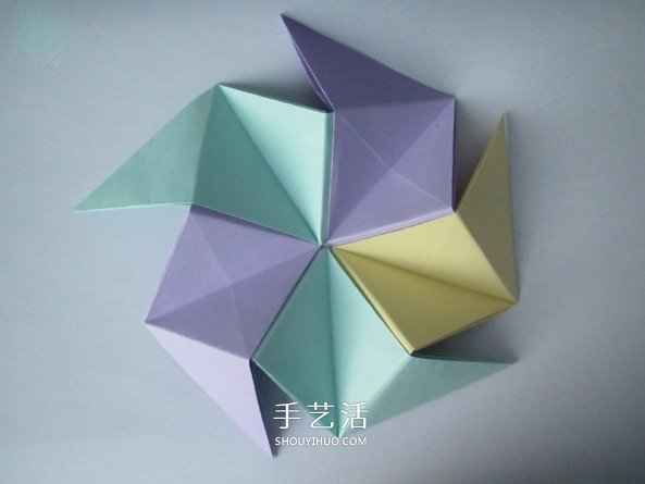 纸花球的叠法详细教程 手工折纸花球过程图(图27)