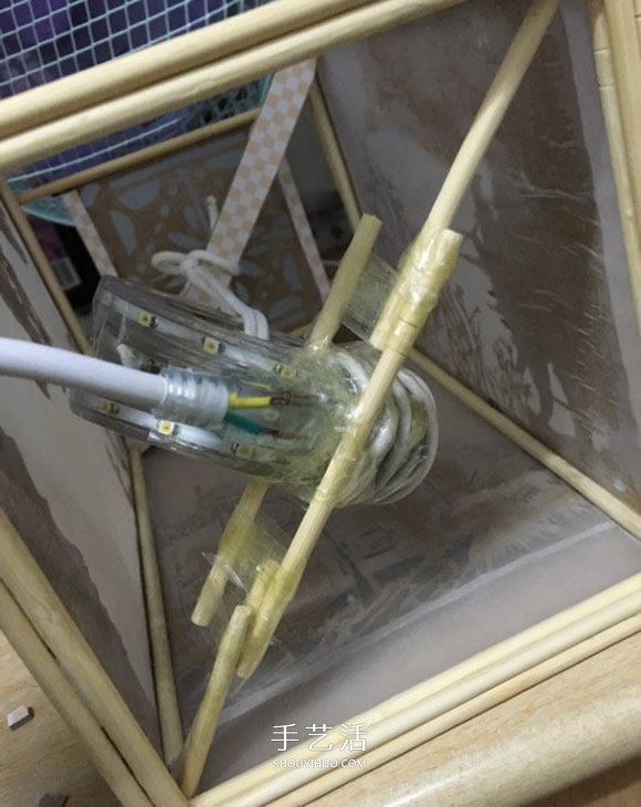 废物利用手工灯饰制作 文艺范灯罩DIY图解教程(图7)