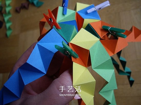 纸球的折法步骤图片 折纸彩球的详细步骤图(图10)