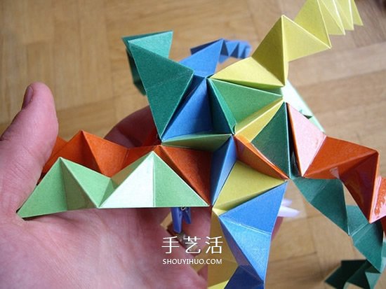 纸球的折法步骤图片 折纸彩球的详细步骤图(图9)